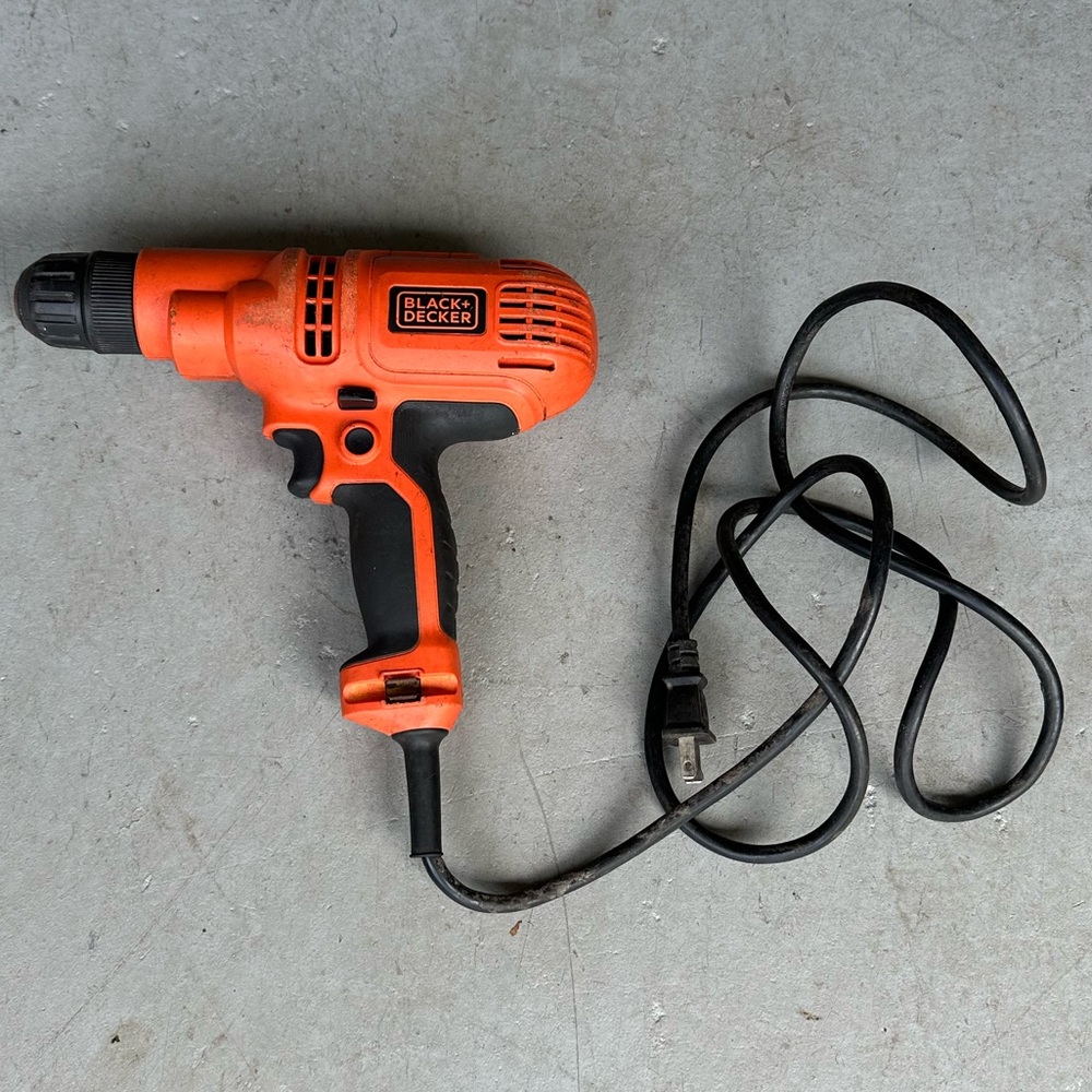 Black + Decker 3/8” DR260 Corded Drill